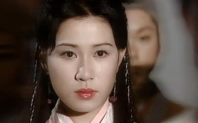 佘诗曼:因为是她演的,所以无论做什么我都原谅