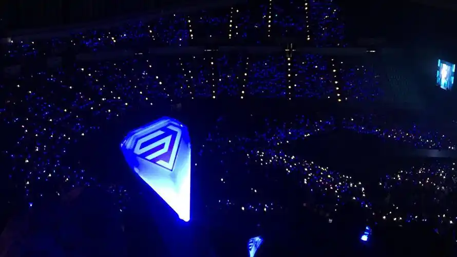 拆箱sjsuperjunior应援棒手灯剃须刀