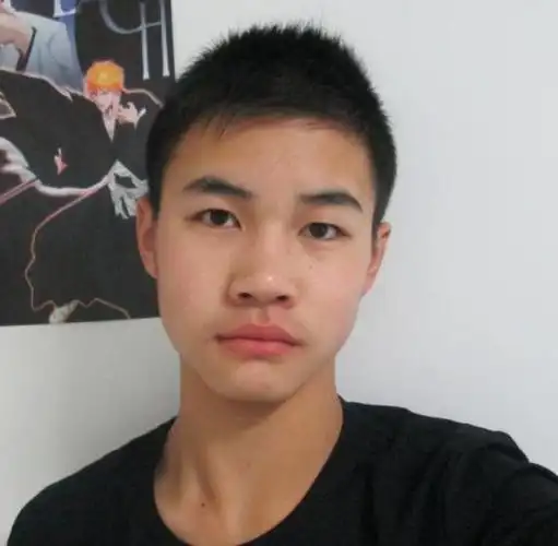 这个男生长得怎么样?