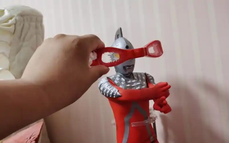 雯雯家 赛文眼镜 奥特曼变身器 挺有意思的 孩子玩玩还是可以的