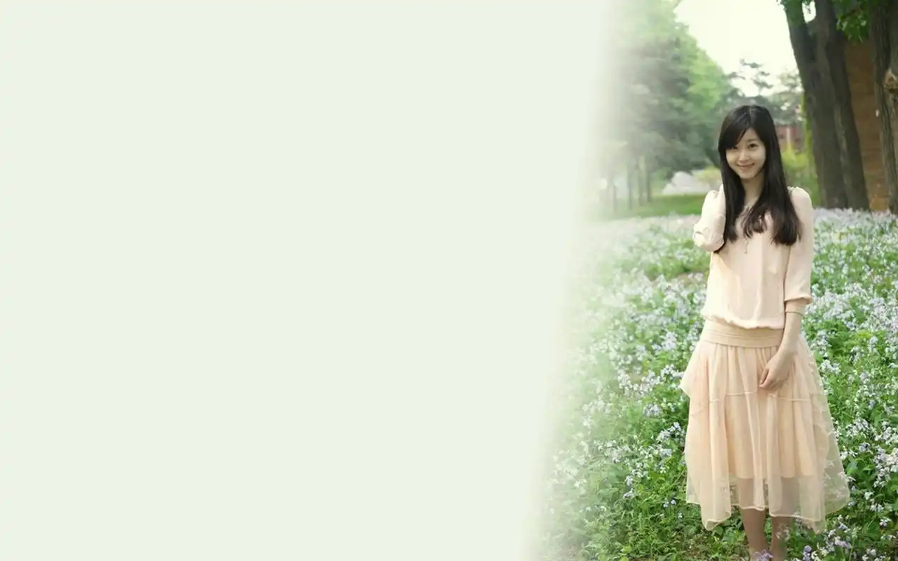 京东上市刘强东女友奶茶妹妹清纯唯美高清桌面壁纸