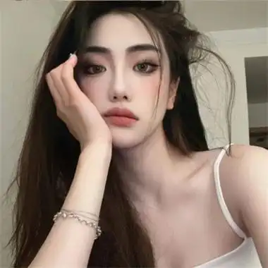 好看又成熟的头像女生