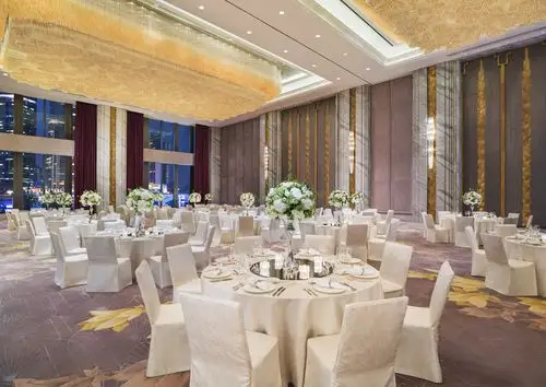 万达酒店大宴会厅西式布置.jpg