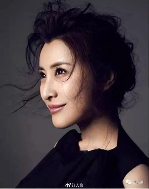 红人酱丨王雅捷, "佛系演员",荧屏中的"戏queen"!