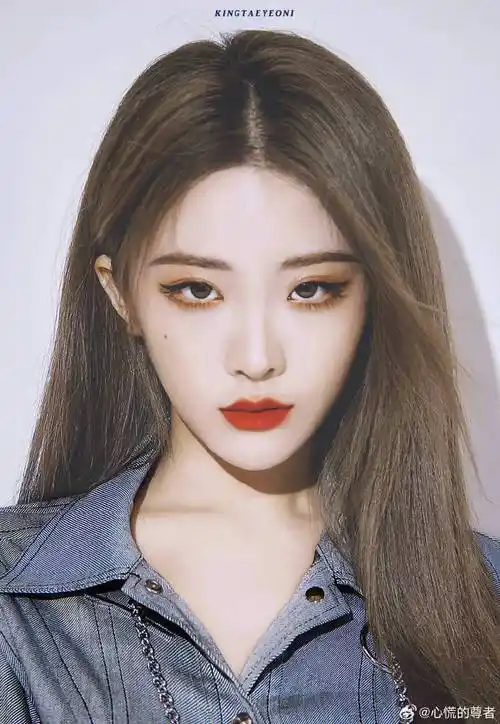 内娱明星神仙发色#喻言发色小合集不论长短发型,不论什么发色,喻言都