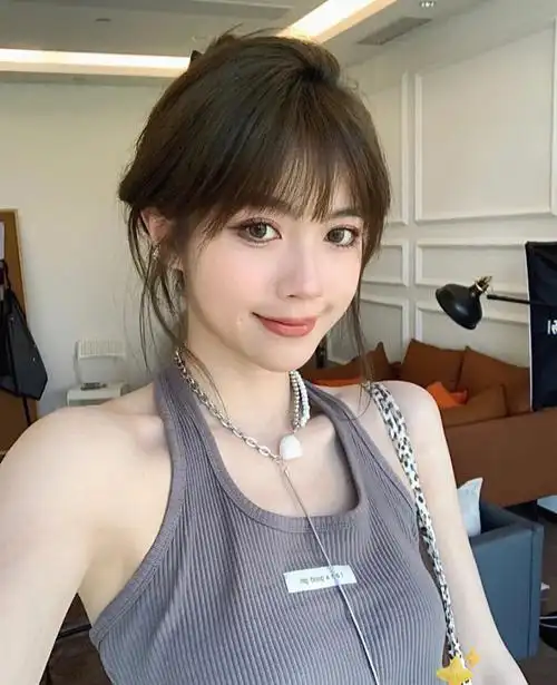 高额头女生必备发型