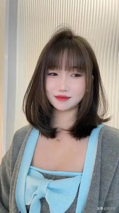 赌王四姨太梁安琪的发型告诉我们,圆脸适合短发,减龄又显脸小