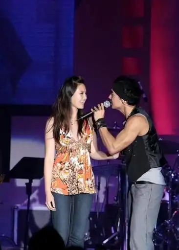 健身狂魔刘畊宏台湾古早男团成员妻子是环球小姐朋友皆天王