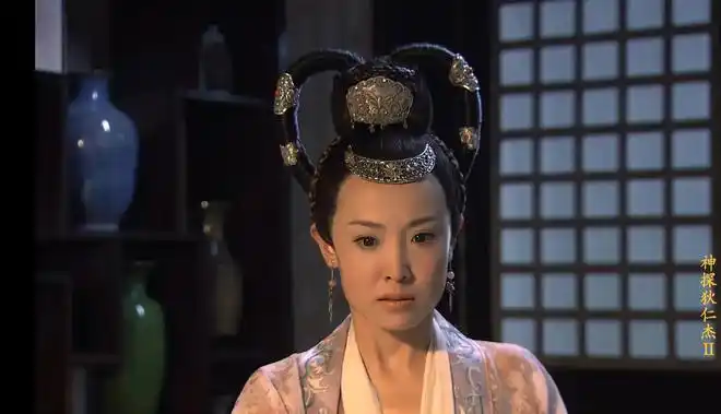 第二部中《关河疑影》中蛇灵排名第五的高手"变灵"苏显儿,原本为蛇灵