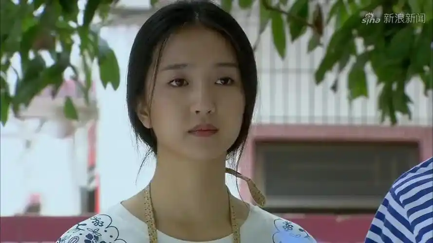 邱雪花提出找人照顾她爸的要求,张三斤自告奋勇,好人