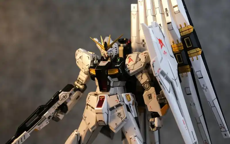 rg 牛高达 珍珠配色/ hg 牛高达 阴影喷涂