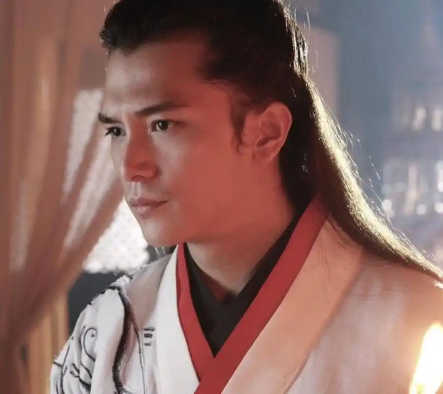 邱泽的古装秀也蛮帅的呀