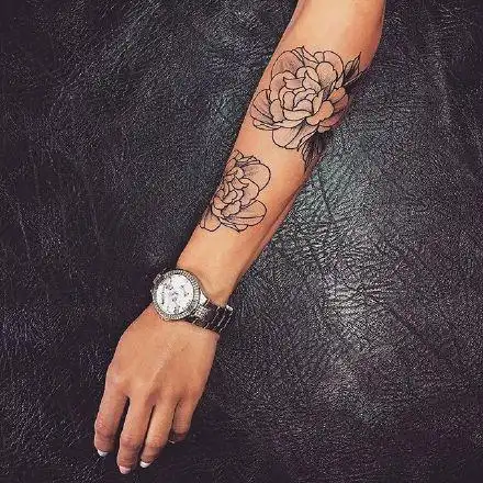 女性手腕花朵纹身刺青手腕纹身图案5