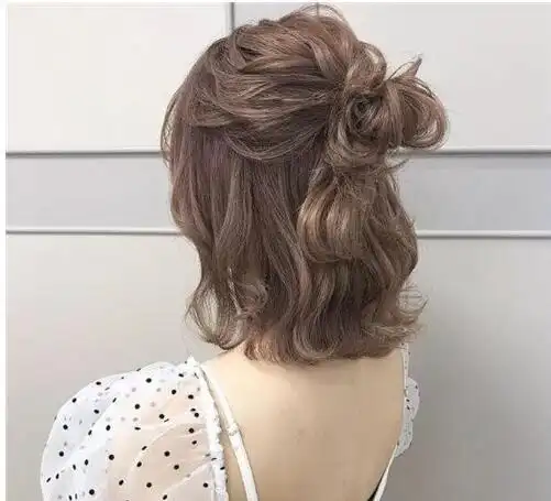 中长发女生半扎发式发型 半扎发丸子头最迷人