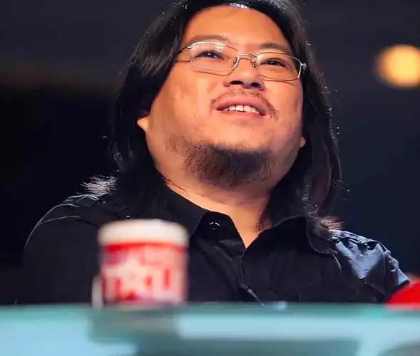 "清华才子"高晓松:"炸裂"发言惹来争议,直播被群嘲到停播|歌曲|晓说|