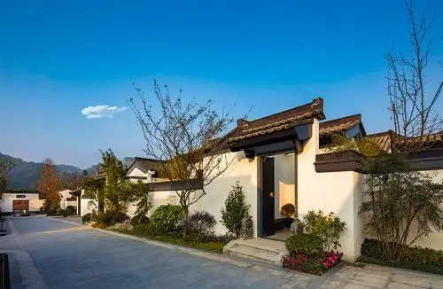 别墅7700元/㎡(参考价格)楼盘地址成都市大邑县晋原镇七里村5组开盘