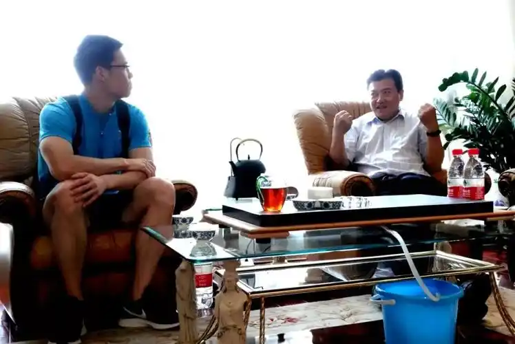 总行伍崇宽接见代表集团参加中央和国家机关职工运动会