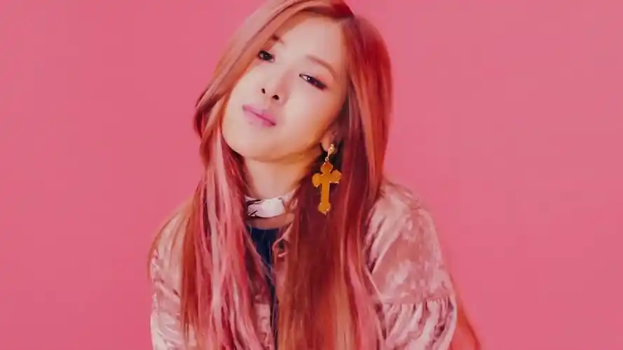 black_pink_lisa_魅力时刻