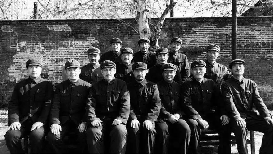 1950年,功德林战犯听说长津湖战役后,为什么各个泪目纷纷请战?