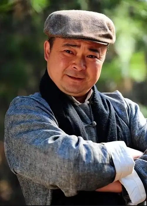 回顾潘冬子祝新运:娶普通人张玲亚为妻,转型做导演,如今60岁了