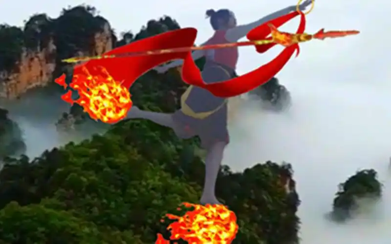 杨超越cos哪吒的完整版火尖枪风火轮混天绫