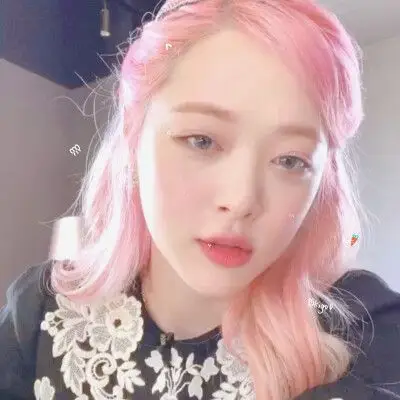 崔雪莉头像霸气