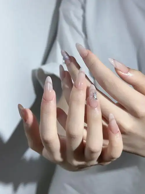 温柔气质长款美甲