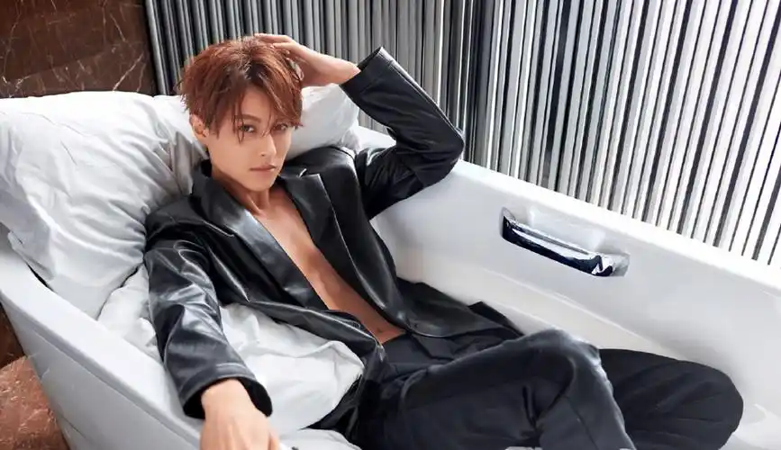 p>邱胜翊,艺名王子(prince),1989年4月14日出生于台湾,中国台湾男