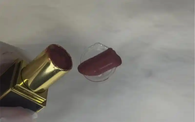 今天修复断了的口红