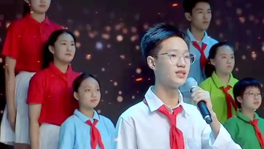 一等奖少儿口才朗诵情景剧《向老师献词》教师节朗诵国旗下的演讲特别