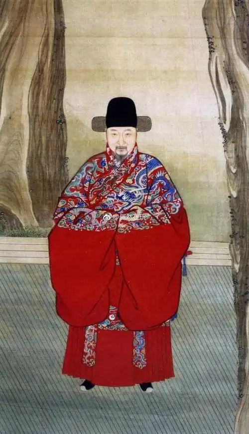 明代官服图三常遇春的蟒袍很张扬图七张居正的蟒袍最尊贵