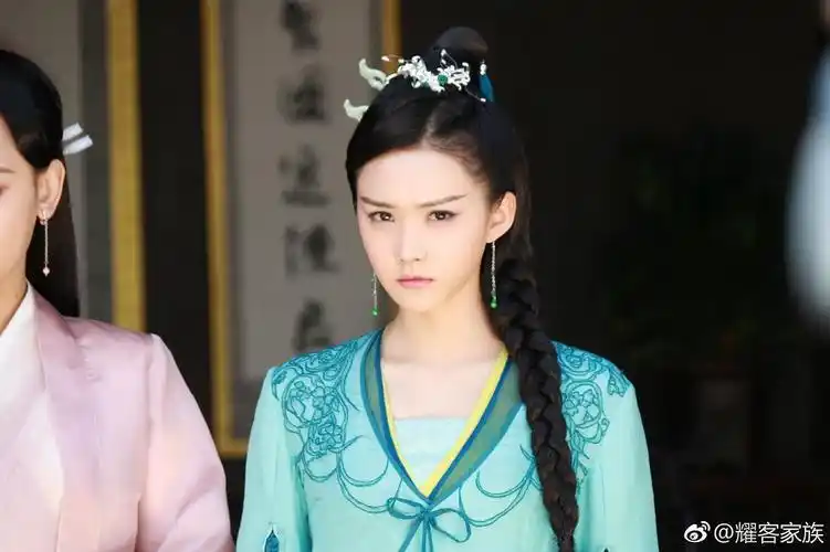 新白蛇传中文别名:白蛇传类别:电视剧类型:爱情片标签:爱情 奇幻 古装