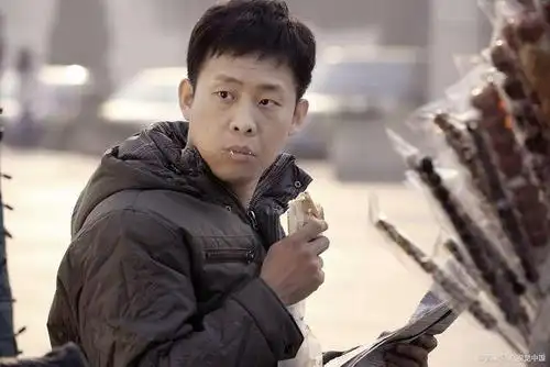 张译在《北京爱情故事》里经典的天台片段,对着佟丽娅说的话,道出了