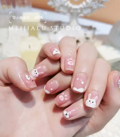 9696#手绘美甲  #可爱美甲  #短指甲美甲  #小兔子美甲