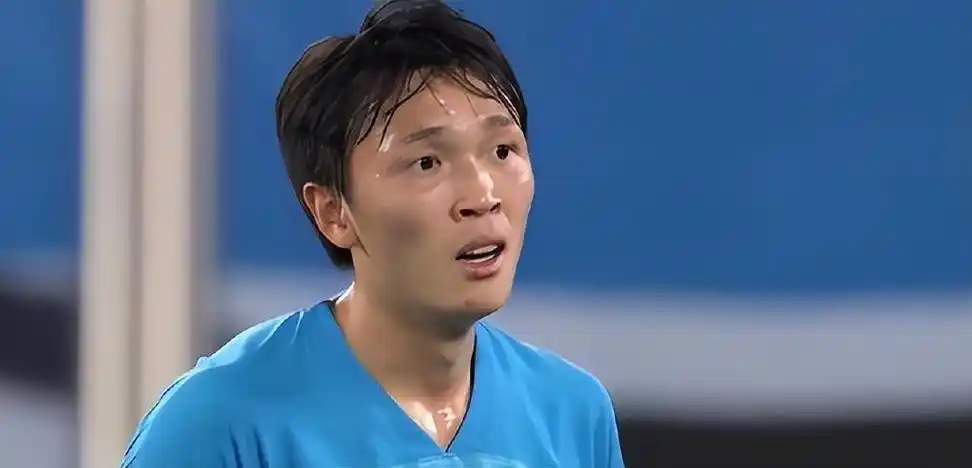 王振澳能否达到隔壁申花名宿吴承瑛高度 先踢上国家队主力再说