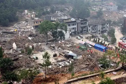 十年前,我奔赴汶川现场