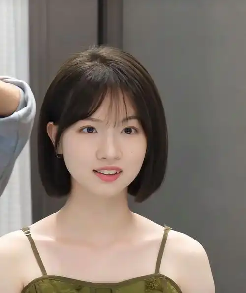 甜美短发怎么剪小个子女生必剪的发型甜美短发