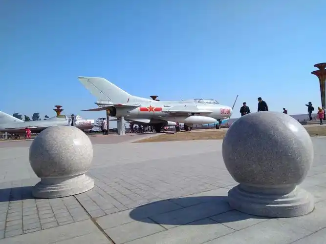 中科院青岛科教园,中国海洋大学黄岛校区,哈尔滨工程大学青岛校区等8