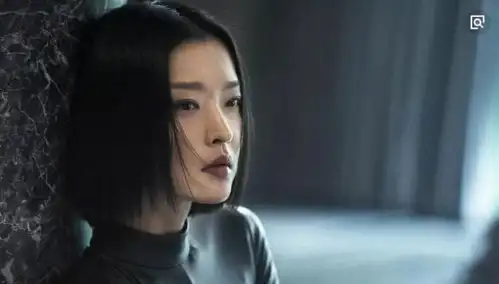 喜剧电影《天气预爆》,杜鹃演电母,一身皮衣性感又时尚