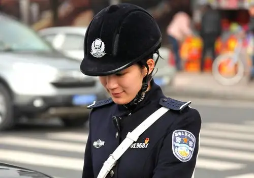 重庆南滨路女巡警