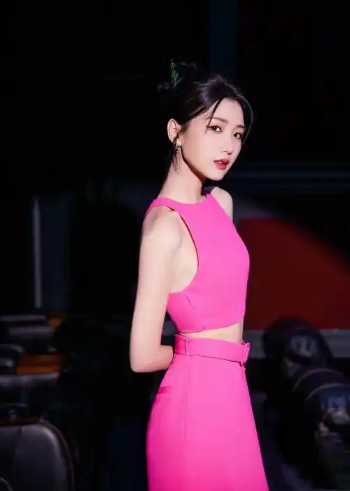 女神 毛晓彤 这身材太完美了