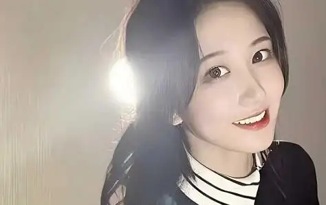 斗鱼s级女主播小苏菲衣服掉出被警告,随后扬言要无限期停