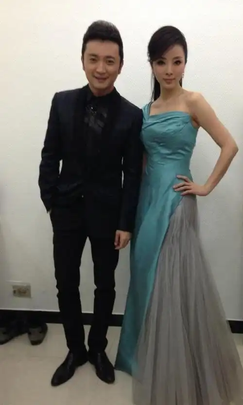 李思思丈夫是谁  有些人问的问题实在.