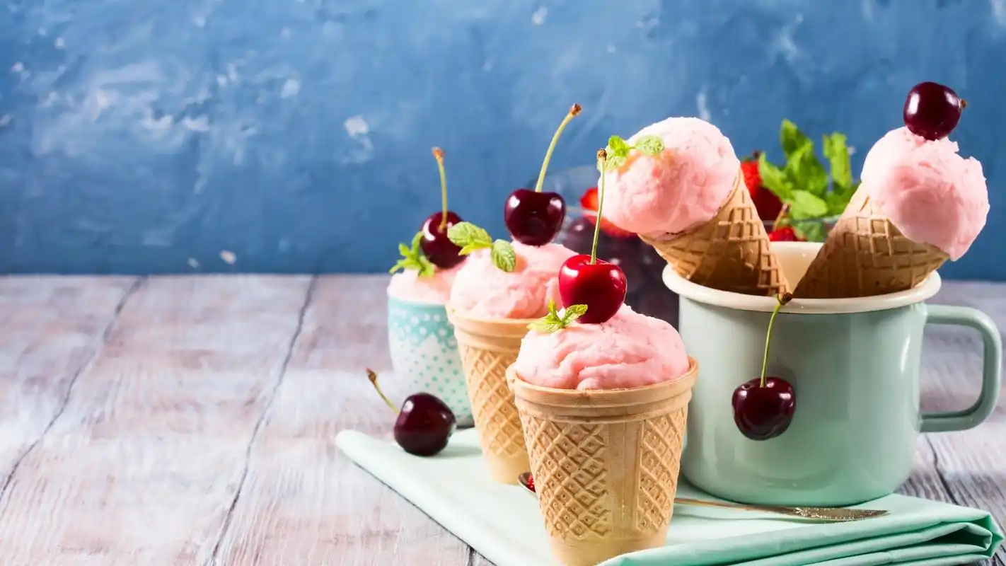 清凉夏日冰淇淋高清桌面壁纸