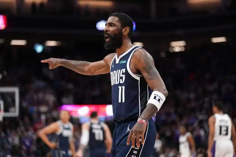 欧文21中10得26分5板1帽 进攻万花筒真没法防_直播_常规赛_独行侠