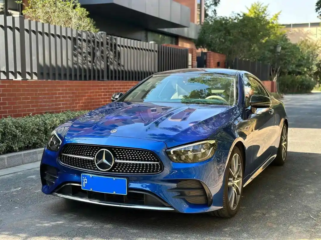 2021款 改款 奔驰e260轿跑