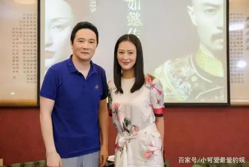 节目中指导女嘉宾情感,私下却和丈夫离婚,黄澜到底可笑吗?