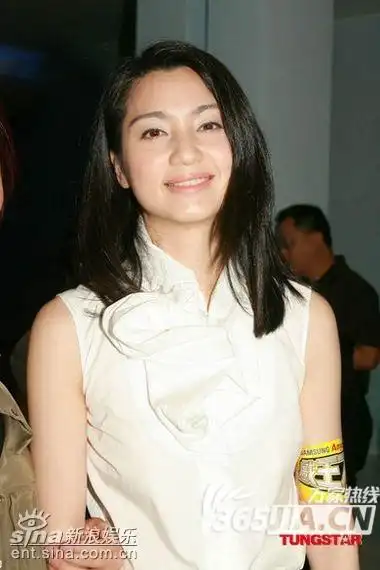 莫少聪吸毒被抓 "老婆"洪欣带儿子他嫁 (8/13)