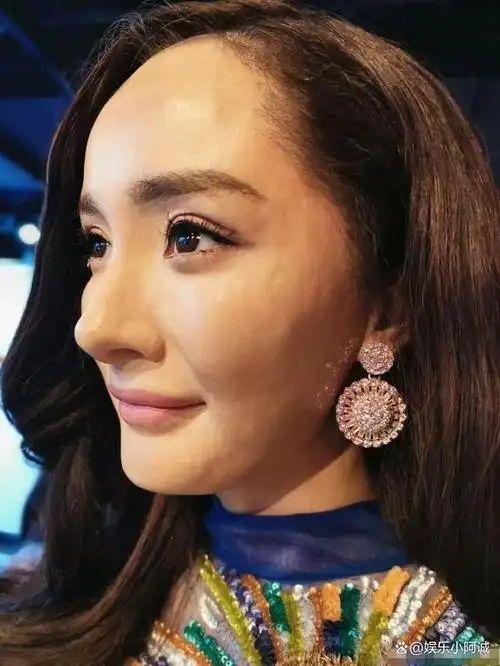 "丑哭"众人的明星蜡像,一个比一个离谱,网友:这都不起诉吗?