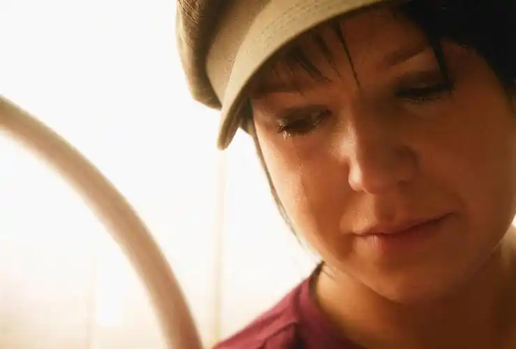 女生唯美的哭泣